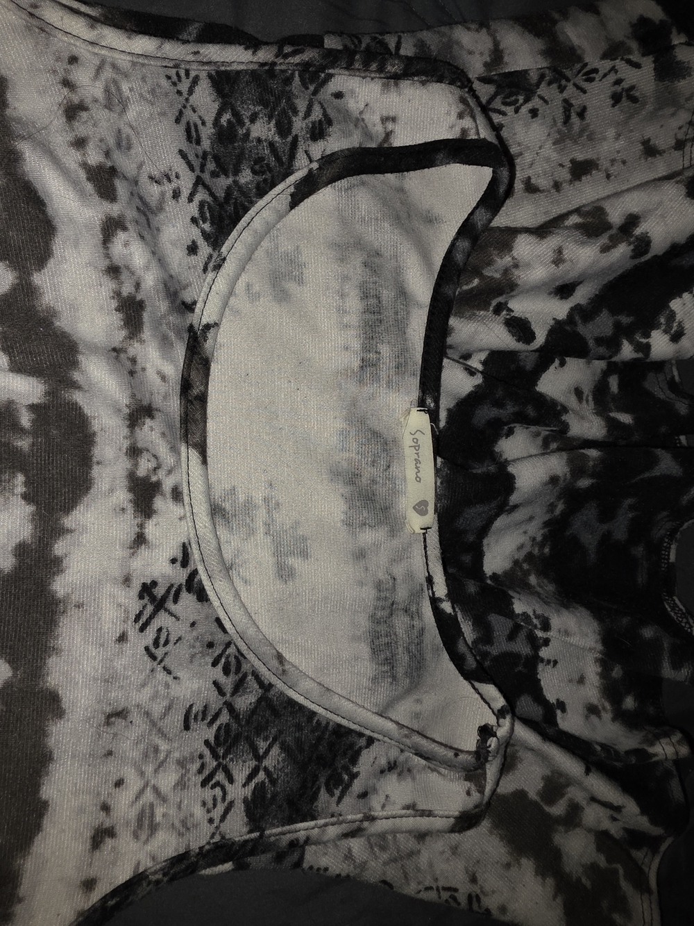 Soprano Black White Gray Dye Peplum Tank Top - Picture 4 of 4